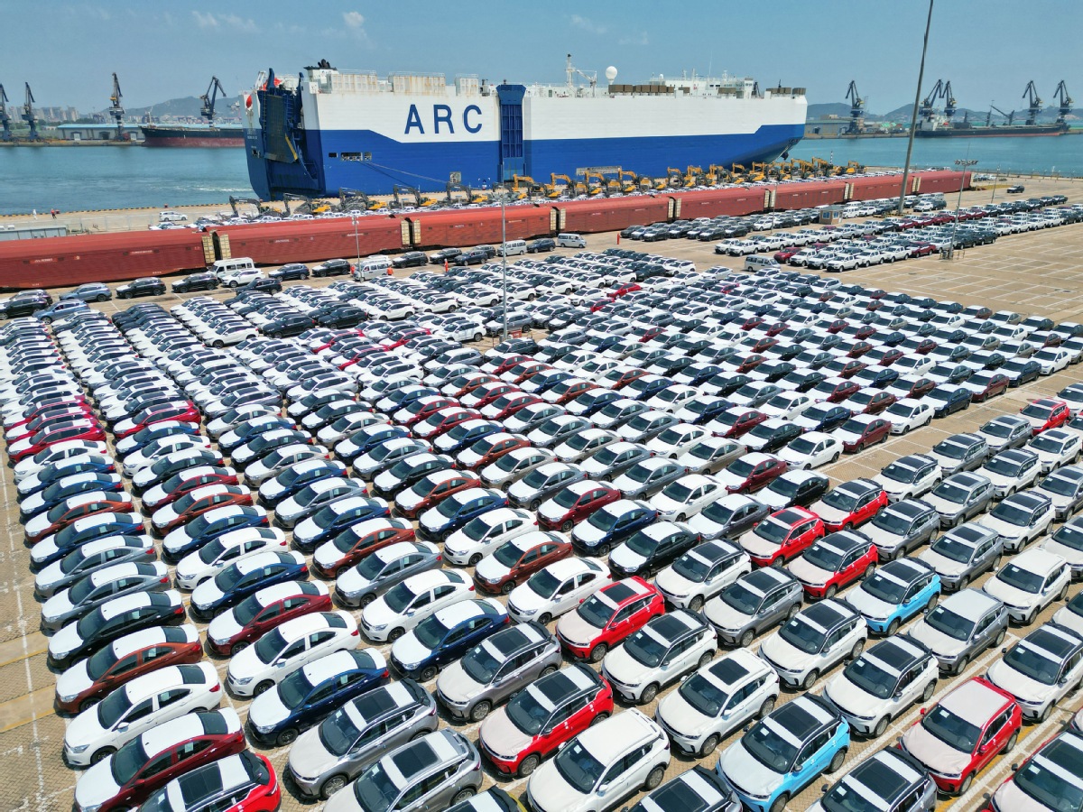 China’s Foreign Trade Up 9.4% In First Half