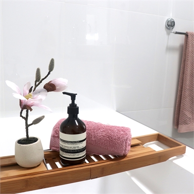 Portavasca da bagno: è perfetto per il tuo bagno rilassante